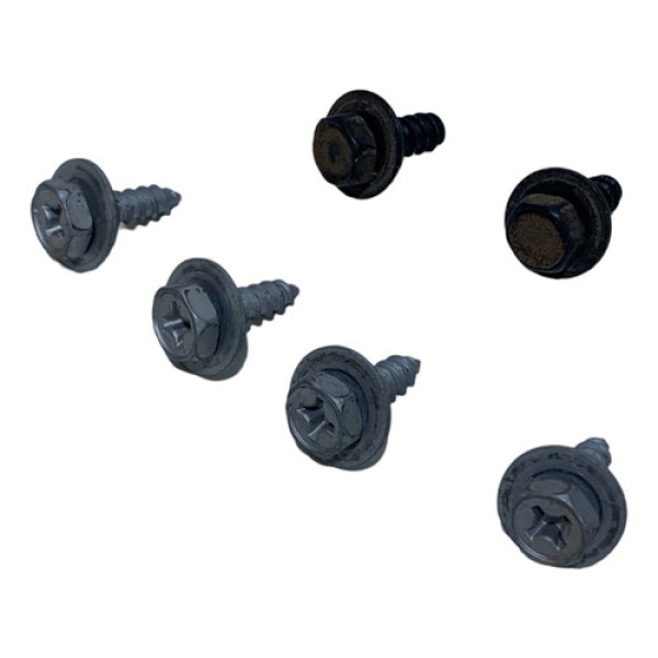 Parafusos Guia Parachoque Tras Toyota Yaris Hatch 2019