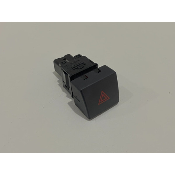 Botão Pisca Alerta Nissan Sentra 2014 15 16