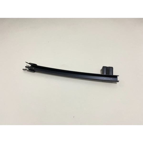 Guia Canaleta Vidro Porta Dianteira Esq Nissan Sentra 2014