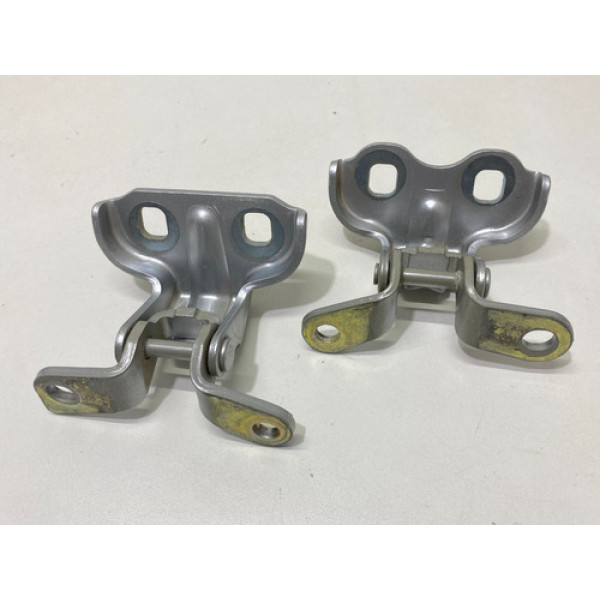 Dobradiça Porta Traseira Esquerda Chevrolet Tracker 2021