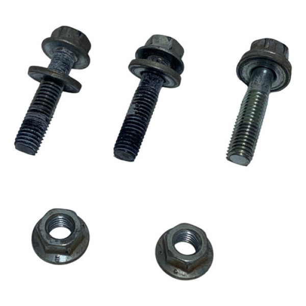 Parafusos Coletor Admissão Toyota Yaris 2019