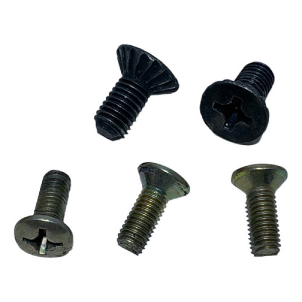 Parafusos Fixação Fechadura Dianteira Esq Chery Qq 2011 2012