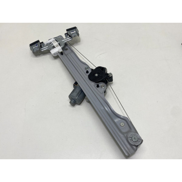 Motor Máquina Vidro Porta Dianteira Direita Gm Tracker 2021