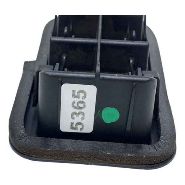 Difusor Ar Direito Porta Malas Toyota Yaris Hatch 2019 2020