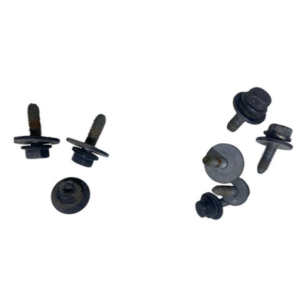 Parafusos Fixação Dobradiça Capo Diant Renault Sandero 2009