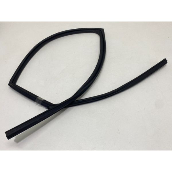 Canaleta Vidro Porta Traseira Direita Gm Tracker 2021