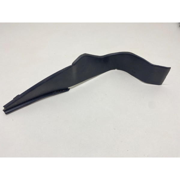 Acabamento Esquerdo Churrasqueira Renault Captur 2019