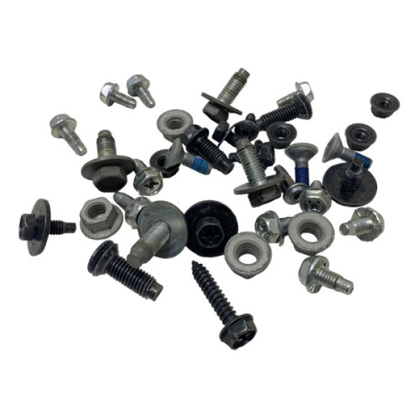 Kit Parafusos Porta Dianteira Esquerda Nissan Versa 2018