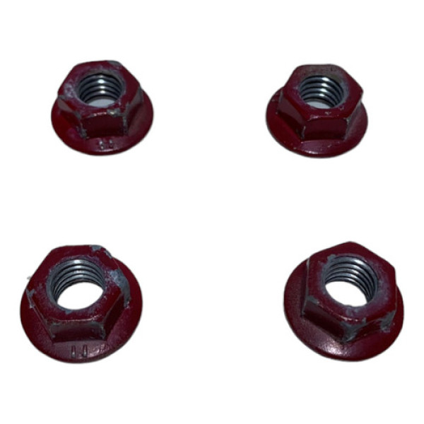 Porcas Fixação Capo Traseiro Nissan March 2012