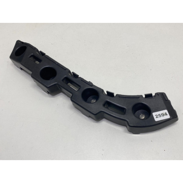 Guia Parachoque Traseiro Esquerdo Chevrolet Tracker 2021 22