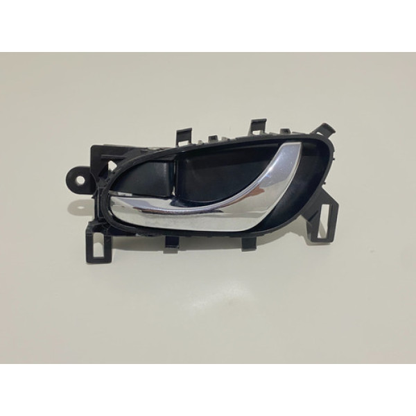 Maçaneta Interna Dianteira Esquerda Nissan Sentra 2014 