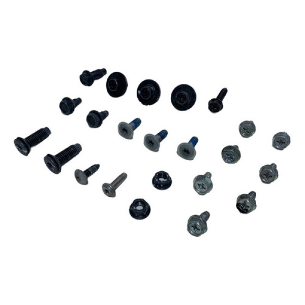 Parafusos Internos Porta Dianteira Esq Nissan March 2012