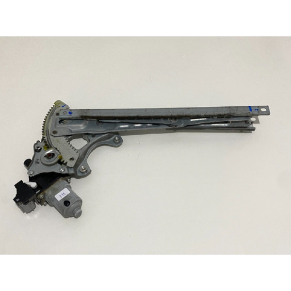 Máquina De Vidro Traseiro Direito Nissan Sentra 2014 15 16 