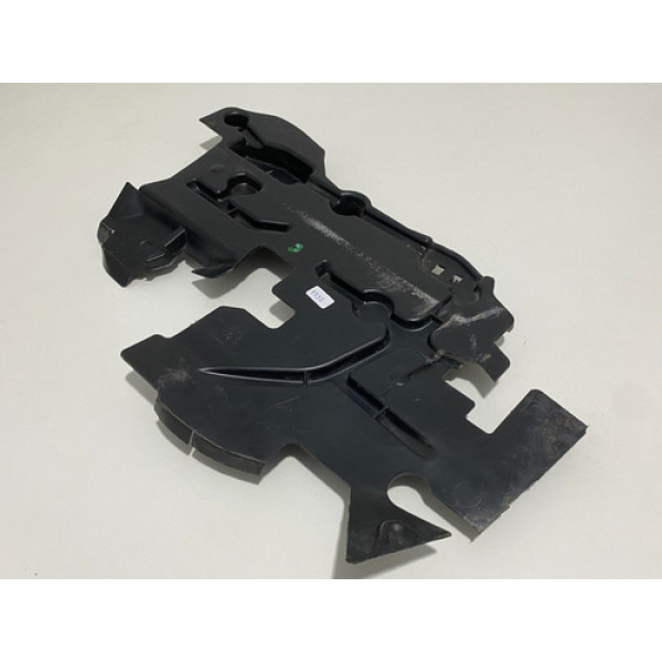 Defletor Radiador Direito Peugeot 208 2017 Detalhe