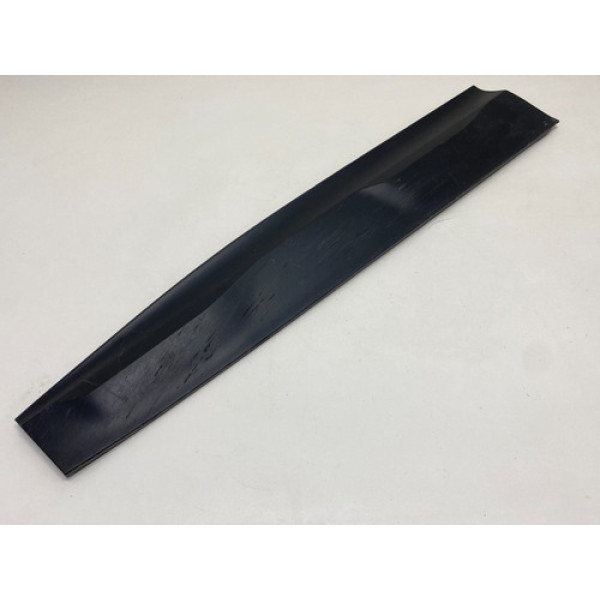 Moldura Friso Porta Dianteira Esquerda Gm Tracker 2021 2022 