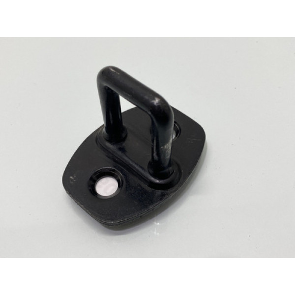 Trinco Batente Tampa Traseira Chevrolet Tracker 2021