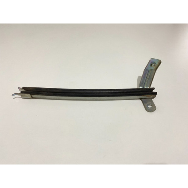 Guia Canaleta Vidro Porta Dianteira Dir Nissan Sentra 2014