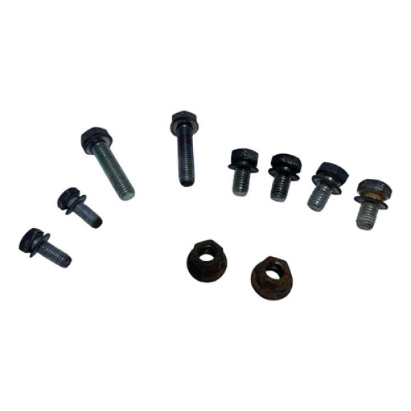 Parafuso Fixação Cavalete Agua Ssangyong Kyron 2.0 2010