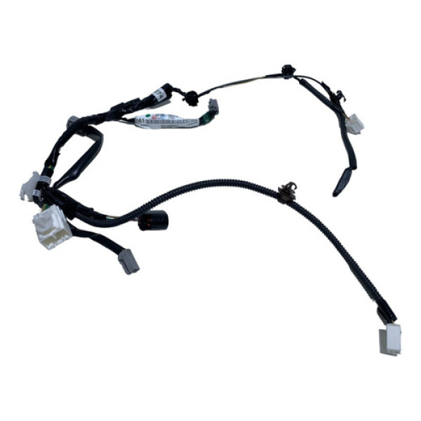 Chicote Tampa Traseira Toyota Yaris Hatch 2019 2020