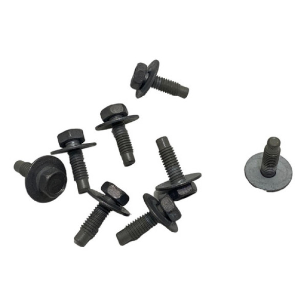 Parafusos Fixação Dobradiça Tampa Traseira Nissan Versa 2018