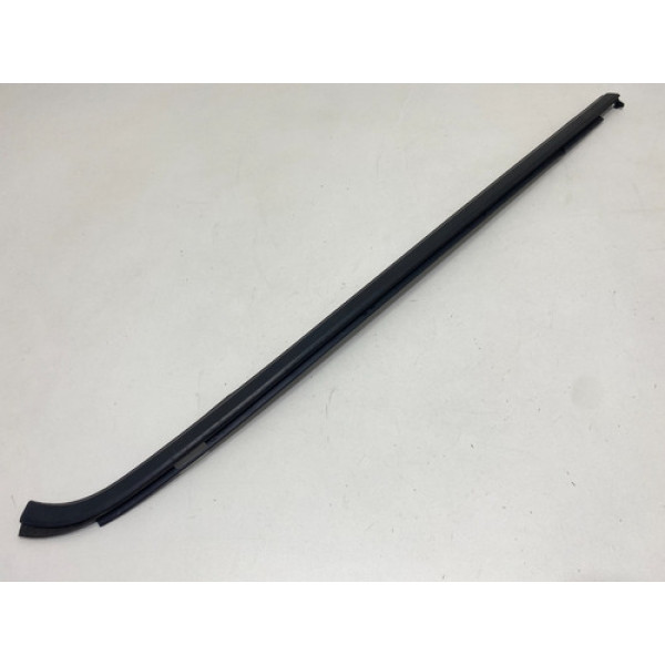 Pestana Externa Traseira Direita Peugeot 208 2021 2022 2023