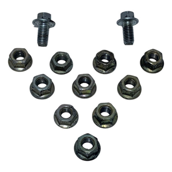 Porcas Fixação Coletor Admissão Chery Qq 2011 2012