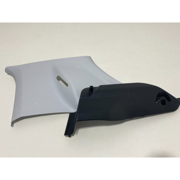 Moldura Porta Malas Direito Peugeot 208 2017 