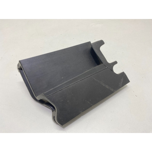 Acabamento Paralama Direito Chevrolet Tracker 2021 