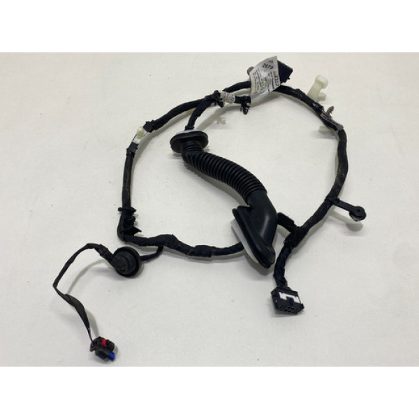 Chicote Tampa Traseira Porta Malas Gm Tracker 1.0 2021