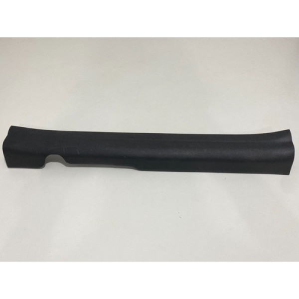 Soleira Porta Interna Dianteira Esq Hyundai Elantra 2012