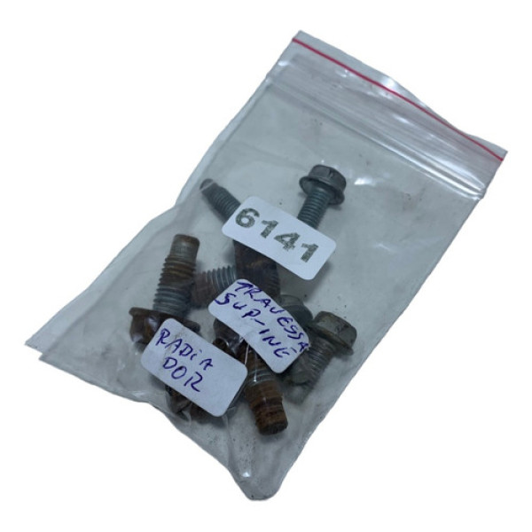 Parafusos Fixação Travessa Superior Painel Nissan March 2012