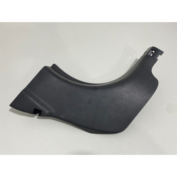 Acabamento Coluna Dianteira Dir March 2018/2019