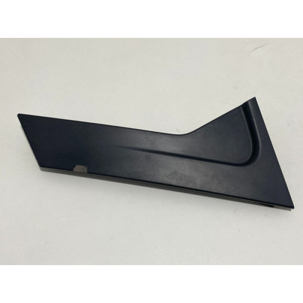 Acabamento Coluna Traseira Direita Renault Captur 2019