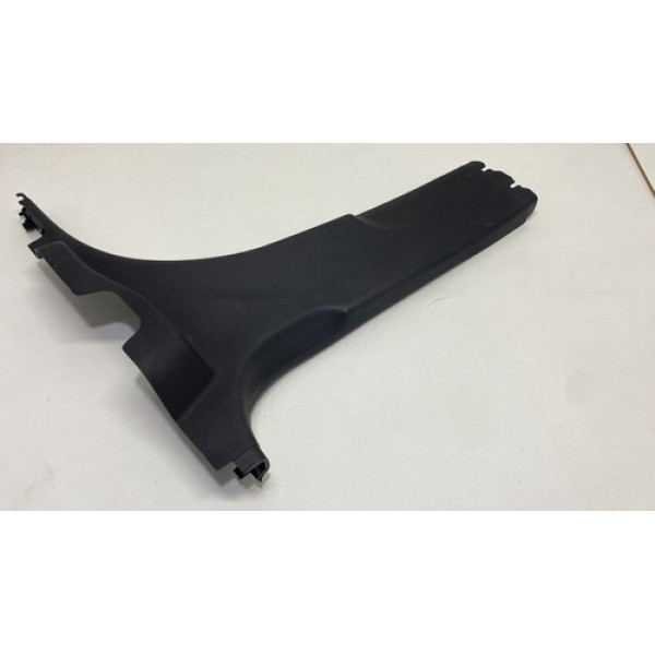 Acabamento Coluna Central Direita Gm Tracker 2021 2022 2023