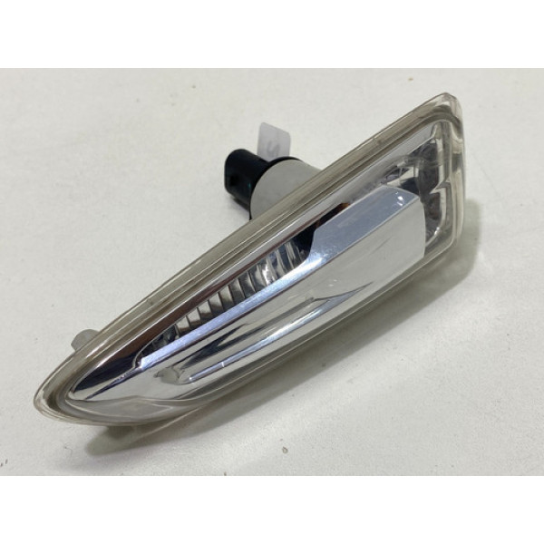 Lanterna Pisca Seta Paralama Esquerdo Gm Tracker 2021